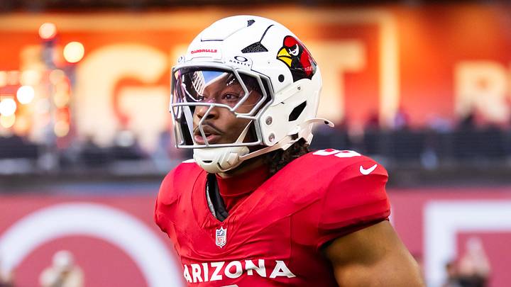 Dec 7, 2025; Glendale, Arizona, USA; Arizona Cardinals linebacker BJ Ojulari (9) against the Los Angeles Rams at State Farm Stadium. Mandatory Credit: Mark J. Rebilas-Imagn Images Dec 7, 2025; Glendale, Arizona, USA; Arizona Cardinals linebacker BJ Ojulari (9) against the Los Angeles Rams at State Farm Stadium. Mandatory Credit: Mark J. Rebilas-Imagn Images