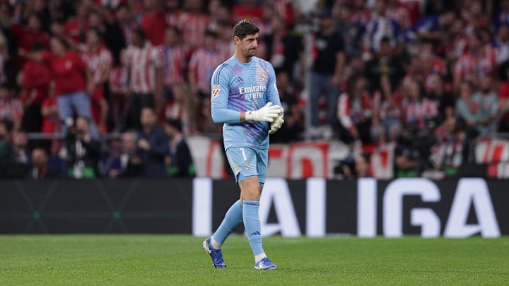Courtois se machucou no maior Dérbi da capital da Espanha.