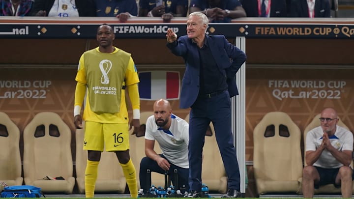 Didier Deschamps lässt seine Zukunft offen Didier Deschamps lässt seine Zukunft offen