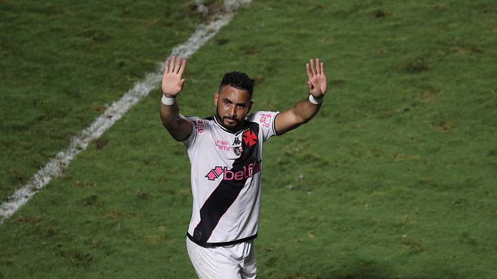 Payet encaminha seu fim de contrato com o Vasco