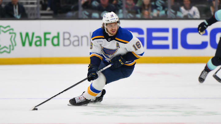 Jan 26, 2024; Seattle, Washington, USA; St. Louis Blues center Robert Thomas (18) plays the puck