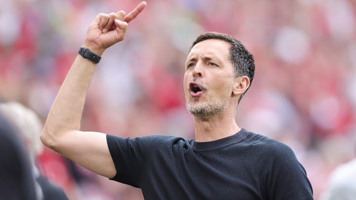 Dino Toppmöller muss schwierige Entscheidungen treffen