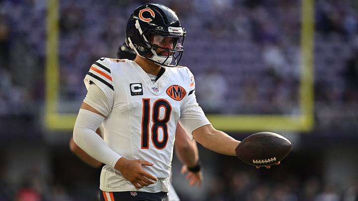 Nov 16, 2025; Minneapolis, Minnesota, USA; Chicago Bears quarterback Caleb Williams (18) warms up before a game against the Minnesota Vikings at U.S. Bank Stadium. Mandatory Credit: Jeffrey Becker-Imagn Images Nov 16, 2025; Minneapolis, Minnesota, USA; Chicago Bears quarterback Caleb Williams (18) warms up before a game against the Minnesota Vikings at U.S. Bank Stadium. Mandatory Credit: Jeffrey Becker-Imagn Images