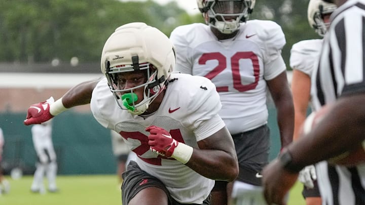Aug. 3, 2025; Tuscaloosa, AL, USA; Linebacker Noah Carter runs a drill during practice Sunday at the University of Alabama. Aug. 3, 2025; Tuscaloosa, AL, USA; Linebacker Noah Carter runs a drill during practice Sunday at the University of Alabama.