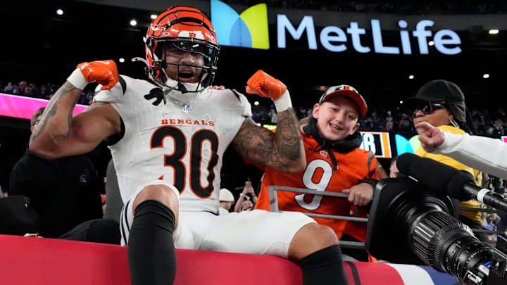 Oct 13, 2024; East Rutherford, New Jersey, USA; Cincinnati Bengals running back Chase Brown (30) after scoring a touchdown against the New York Giants inside of two minutes left in the game at MetLife Stadium. Mandatory Credit: Robert Deutsch-Imagn Images Oct 13, 2024; East Rutherford, New Jersey, USA; Cincinnati Bengals running back Chase Brown (30) after scoring a touchdown against the New York Giants inside of two minutes left in the game at MetLife Stadium. Mandatory Credit: Robert Deutsch-Imagn Images