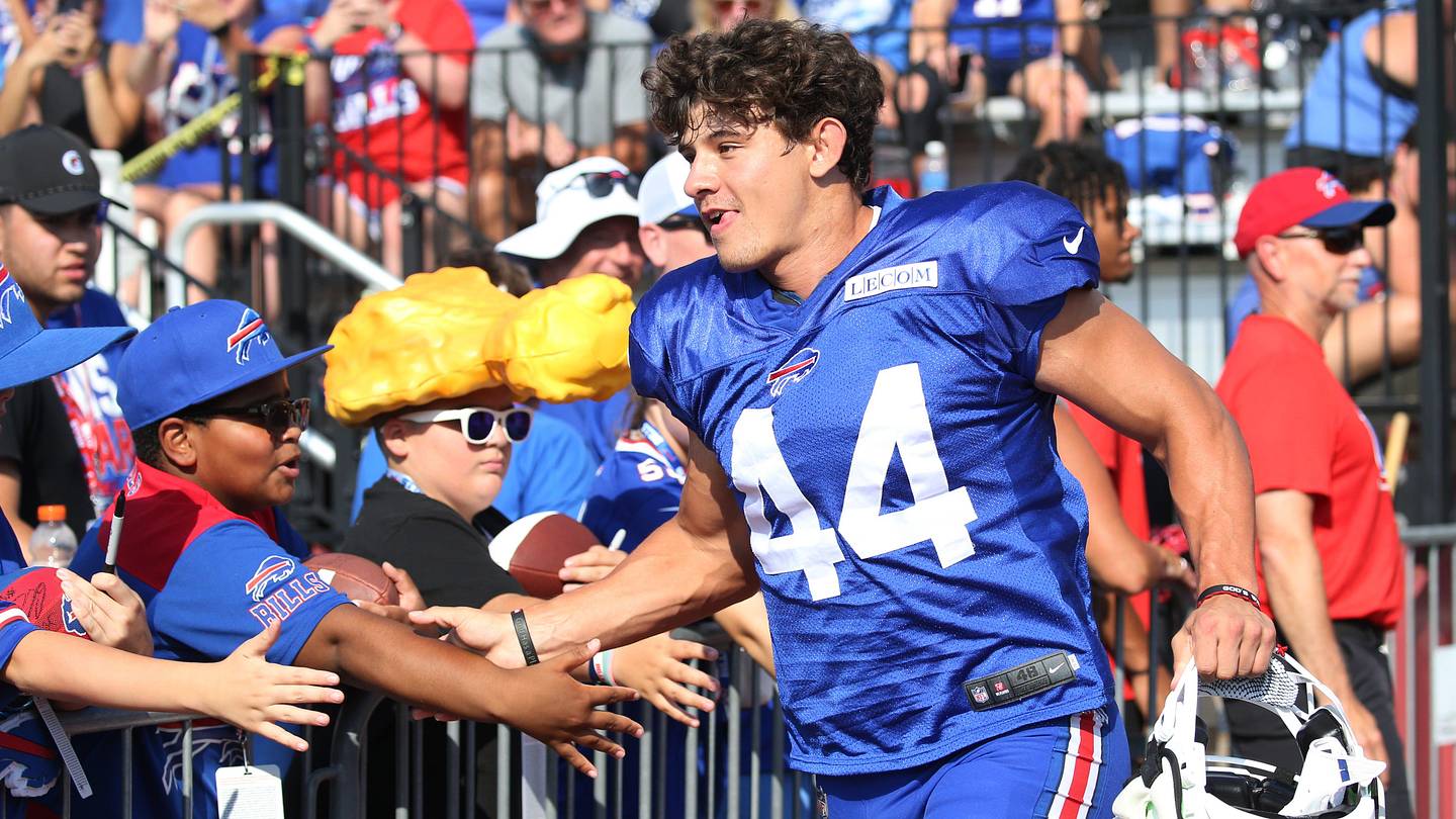 One Beloved Bills Player Is Being Forgotten in Battle for Linebacker Job