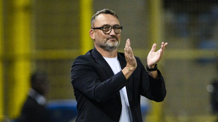 Franck Haise souhaite l'arrivée d'un défenseur central 