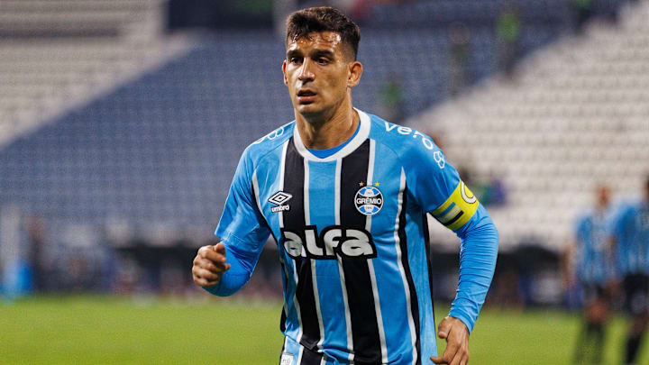 Ambiente pesa para permanência de Cristaldo Ambiente pesa para permanência de Cristaldo