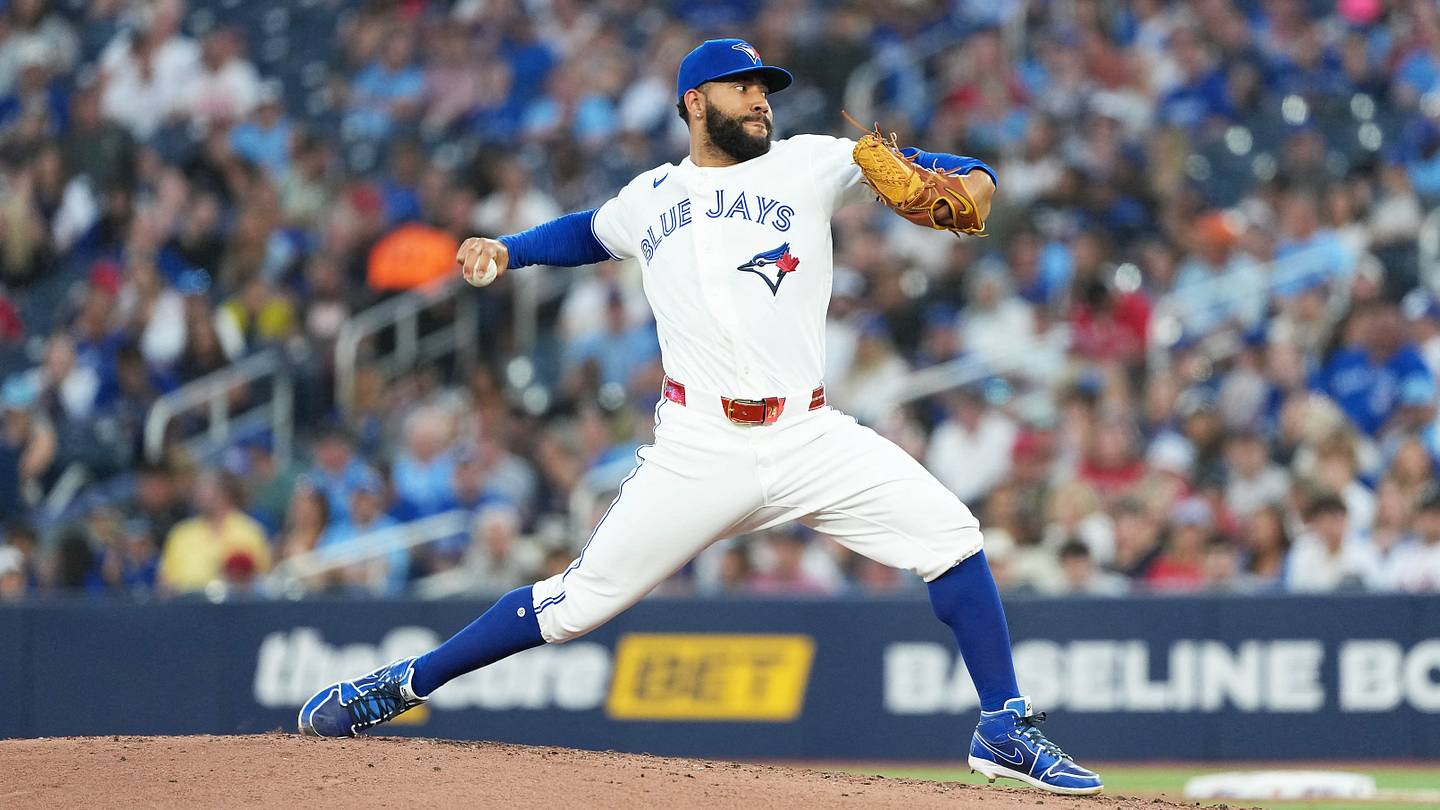 Blue Jays' pitcher with up-and-down Toronto tenure lands with “Rivalry Week” opponent