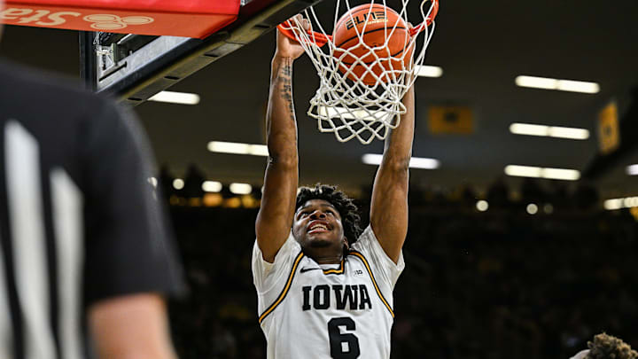 Iowa Hawkeyes guard Tavion Banks (6)