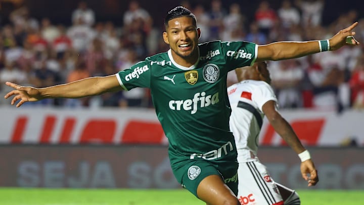 Rony fez o único gol do duelo realizado no Morumbi