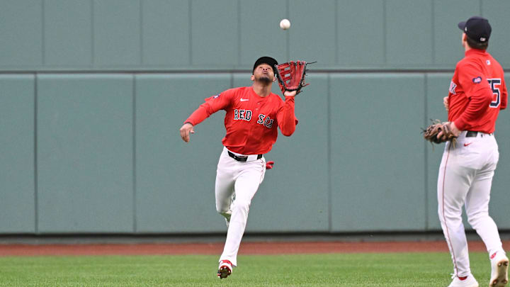 Sep 22, 2024; Boston, MA, USA; Boston Red Sox center fielder Ceddanne Rafaela (43) makes a catch for an out against the Minnesota Twins during the first inning at Fenway Park. Mandatory Credit: Eric Canha-Imagn Images Sep 22, 2024; Boston, MA, USA; Boston Red Sox center fielder Ceddanne Rafaela (43) makes a catch for an out against the Minnesota Twins during the first inning at Fenway Park. Mandatory Credit: Eric Canha-Imagn Images