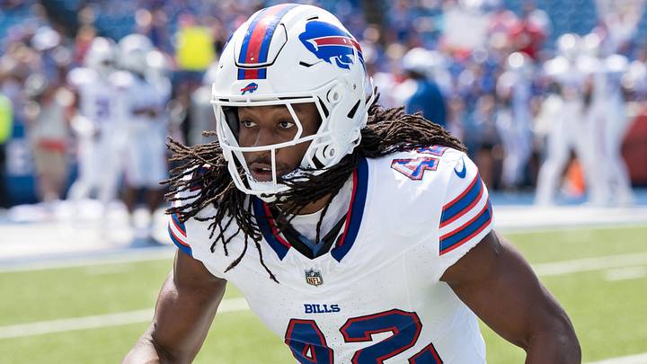 Buffalo Bills linebacker Dorian Williams warms up before a pre-season game against the Carolina Panthers. Buffalo Bills linebacker Dorian Williams warms up before a pre-season game against the Carolina Panthers.