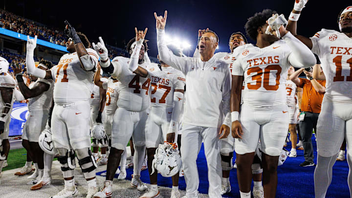 Oct 18, 2025; Lexington, Kentucky, USA; Texas Longhorns head coach Steve Sarkisian celebrates with his team after winning the game against the Kentucky Wildcats at Kroger Field. Mandatory Credit: Jordan Prather-Imagn Images Oct 18, 2025; Lexington, Kentucky, USA; Texas Longhorns head coach Steve Sarkisian celebrates with his team after winning the game against the Kentucky Wildcats at Kroger Field. Mandatory Credit: Jordan Prather-Imagn Images