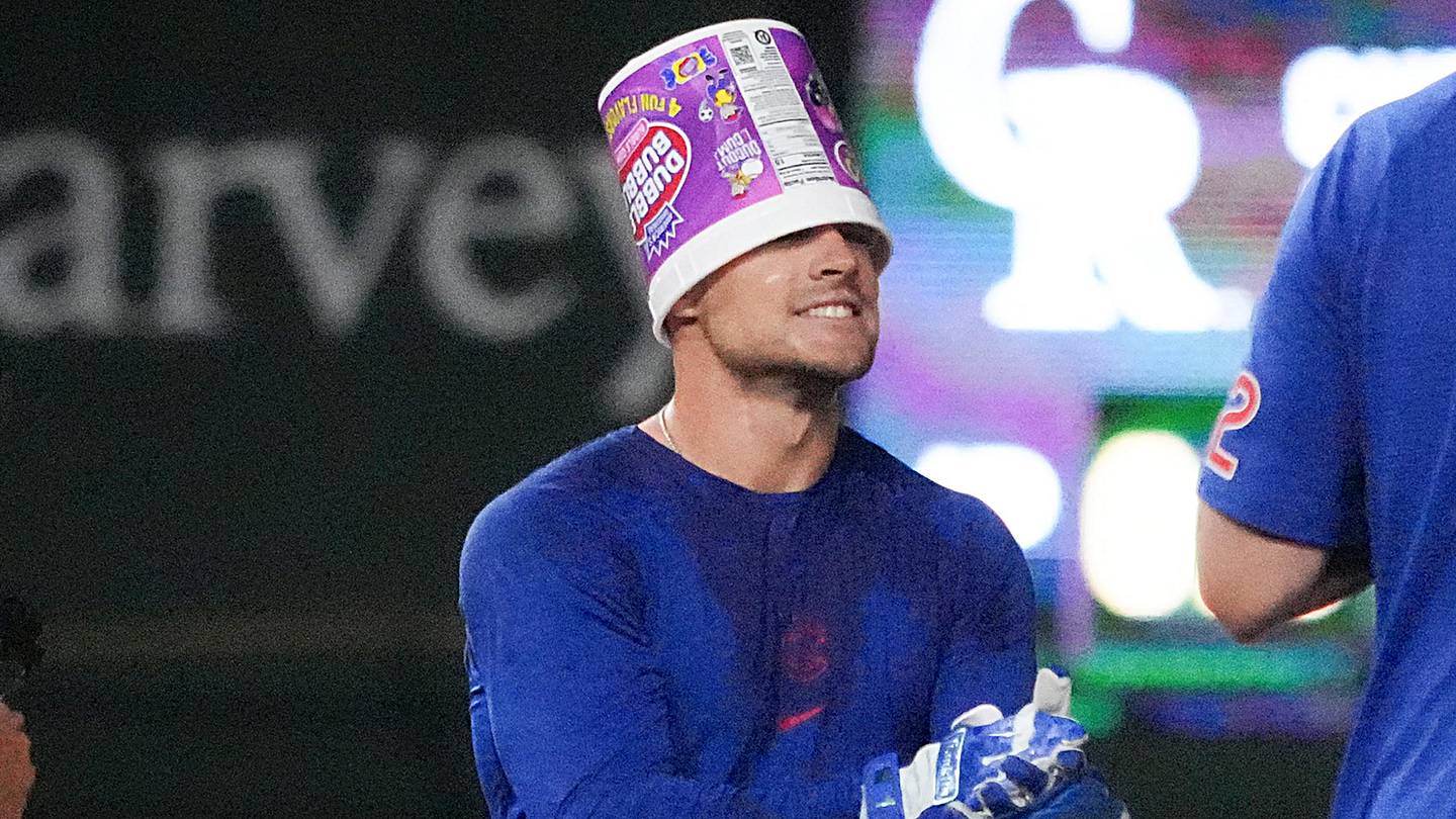 2 Cubs players who could start stealing playing time from struggling Dansby Swanson