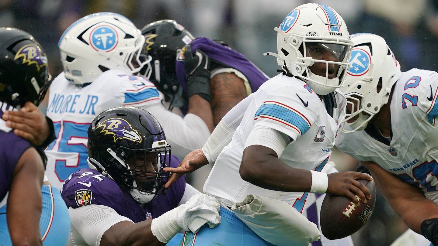 Titans' Stock Report: 3 Players Rising and 2 Falling After Defeat vs. Ravens