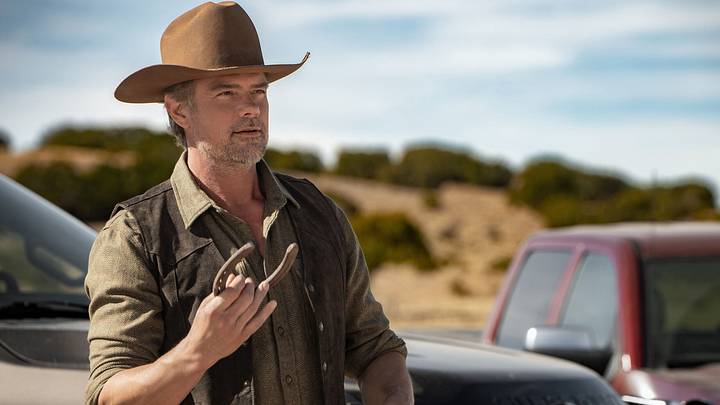 RANSOM CANYON SEASON 2. Josh Duhamel as Staten in Episode 204 of Ransom Canyon Season 2. Cr. Jeff Neumann/Netflix © 2025