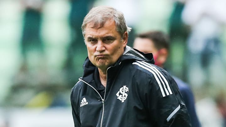 Diego Aguirre  fue presentado como nuevo DT de Cruz Azul