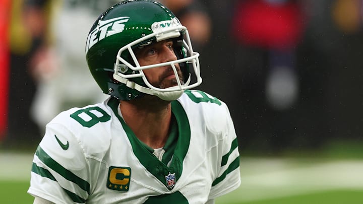 Oct 6, 2024; Tottenham, ENG; New York Jets Quarterback Aaron Rodgers (8) reacts after his pass is incomplete in the 3rd Quarter against Minnesota Vikings at Tottenham Hotspur Stadium.