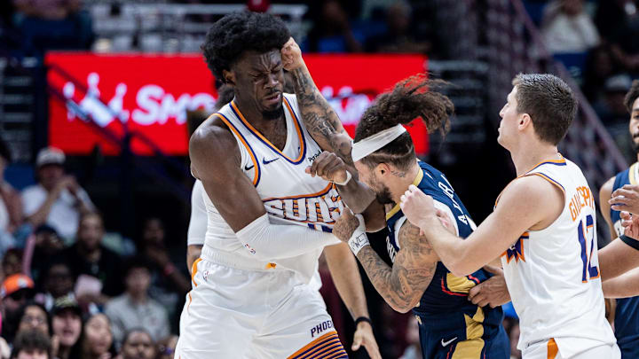 Dec 27, 2025; New Orleans, Louisiana, USA; New Orleans Pelicans guard Jose Alvarado (15) gets into a scrum with Phoenix Suns center Mark Williams (15) over a play during the second half at Smoothie King Center. Mandatory Credit: Stephen Lew-Imagn Images Dec 27, 2025; New Orleans, Louisiana, USA; New Orleans Pelicans guard Jose Alvarado (15) gets into a scrum with Phoenix Suns center Mark Williams (15) over a play during the second half at Smoothie King Center. Mandatory Credit: Stephen Lew-Imagn Images