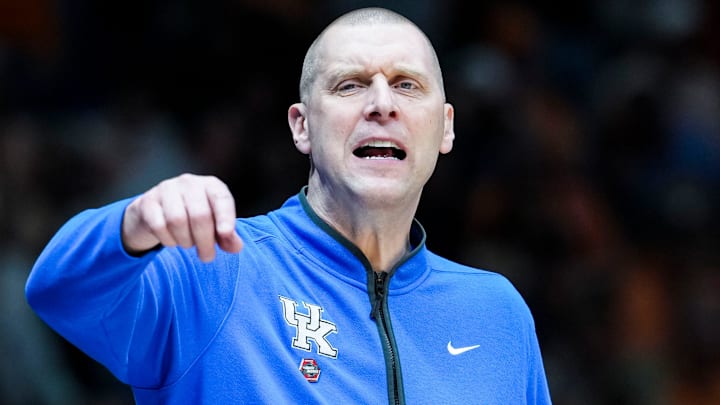 Kentucky Wildcats head coach Mark Pope calls out to his team Friday, March 28, 2025, during the NCAA Tournament Sweet 16 game at Lucas Oil Stadium in Indianapolis.