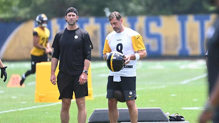 Jun 10, 2025; Pittsburgh, PA, USA; Pittsburgh Steelers quarterback Aaron Rodgers (8) puts on his helmet during minicamp at their South Side facility. Mandatory Credit: Philip G. Pavely-Imagn Images Jun 10, 2025; Pittsburgh, PA, USA; Pittsburgh Steelers quarterback Aaron Rodgers (8) puts on his helmet during minicamp at their South Side facility. Mandatory Credit: Philip G. Pavely-Imagn Images
