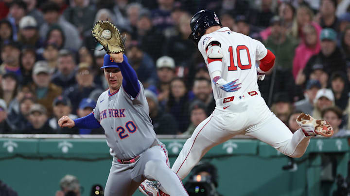 May 20, 2025; Boston, Massachusetts, USA; Boston Red Sox shortstop Trevor Story (10) tries to beat a throw to New York Mets first baseman Pete Alonso (20) during the fourth inning at Fenway Park. Mandatory Credit: Paul Rutherford-Imagn Images May 20, 2025; Boston, Massachusetts, USA; Boston Red Sox shortstop Trevor Story (10) tries to beat a throw to New York Mets first baseman Pete Alonso (20) during the fourth inning at Fenway Park. Mandatory Credit: Paul Rutherford-Imagn Images