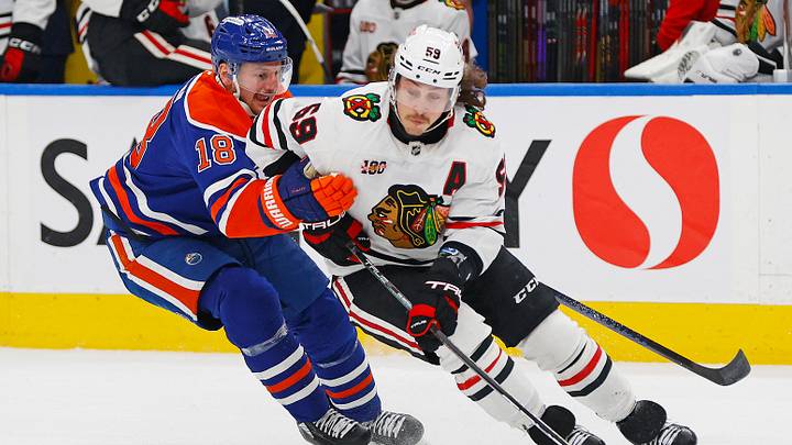 Apr 2, 2026; Edmonton, Alberta, CAN; Edmonton Oilers forward Zach Hyman (18) tries to knock Chicago Blackhawks forward Tyler Bertuzzi (59) off the puck during the third period at Rogers Place. Mandatory Credit: Perry Nelson-Imagn Images Apr 2, 2026; Edmonton, Alberta, CAN; Edmonton Oilers forward Zach Hyman (18) tries to knock Chicago Blackhawks forward Tyler Bertuzzi (59) off the puck during the third period at Rogers Place. Mandatory Credit: Perry Nelson-Imagn Images