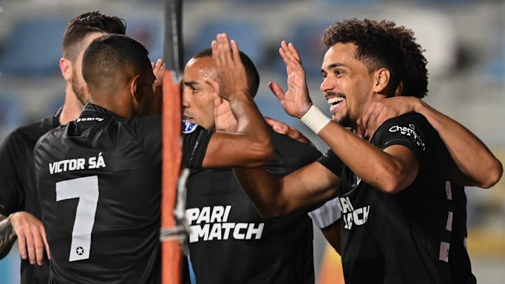 Botafogo estreou com empate, mas melhorou de rendimento desde então