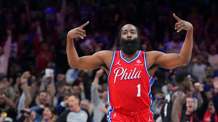 James Harden fue la figura de los 76ers en el cuarto partido