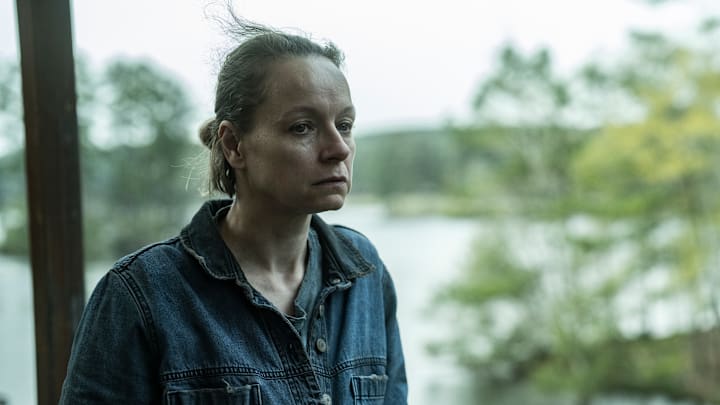 Samantha Morton as Dee in Tales of the Walking Dead season 1