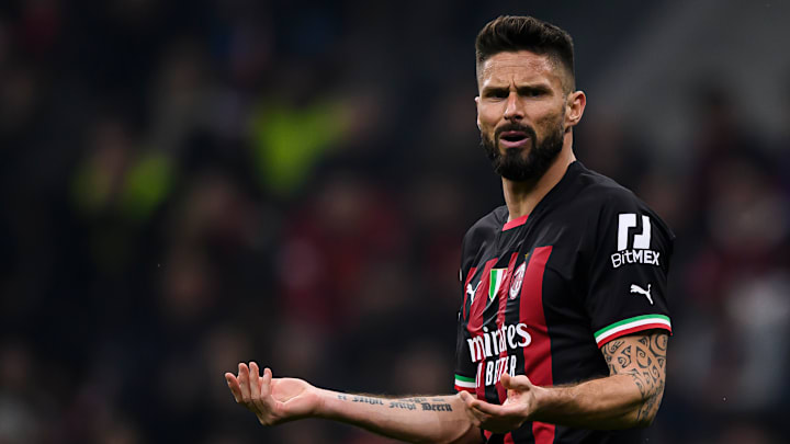 Olivier Giroud a manqué un penalty décisif face au Napoli