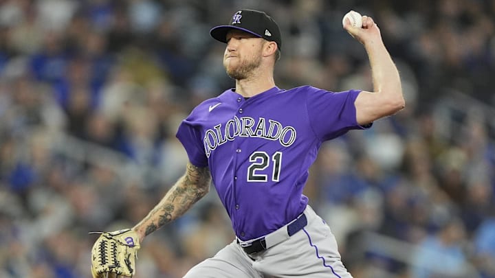  Colorado Rockies starting pitcher Kyle Freeland (21) pitches to the Toronto Blue Jays during the second inning at Rogers Centre