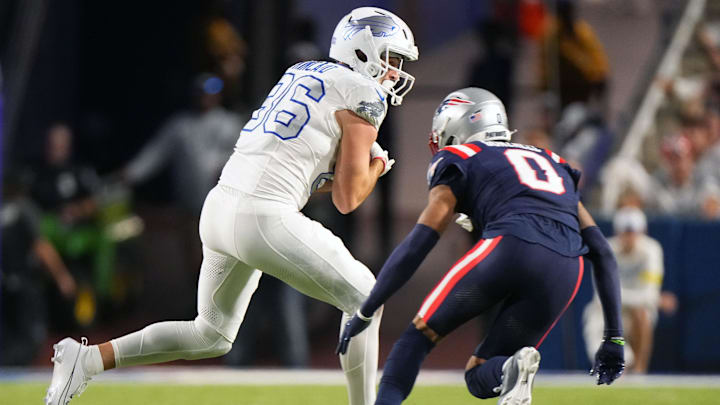 Buffalo Bills tight end Dalton Kincaid makes a catch against New England Patriots cornerback Christian Gonzalez. Buffalo Bills tight end Dalton Kincaid makes a catch against New England Patriots cornerback Christian Gonzalez.