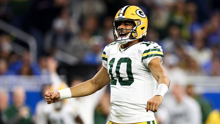 Green Bay Packers v Detroit Lions