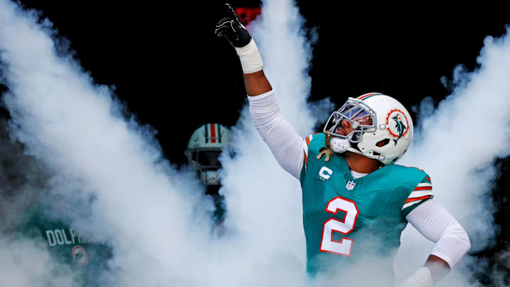 Miami Dolphins linebacker Bradley Chubb (2)