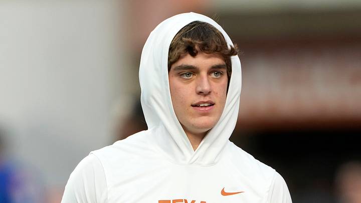 Nov 28, 2025; Austin, Texas, USA; Texas Longhorns quarterback Arch Manning warms up before a game against the Texas A&M Aggies at Darrell K Royal-Texas Memorial Stadium. Mandatory Credit: Scott Wachter-Imagn Images Nov 28, 2025; Austin, Texas, USA; Texas Longhorns quarterback Arch Manning warms up before a game against the Texas A&M Aggies at Darrell K Royal-Texas Memorial Stadium. Mandatory Credit: Scott Wachter-Imagn Images