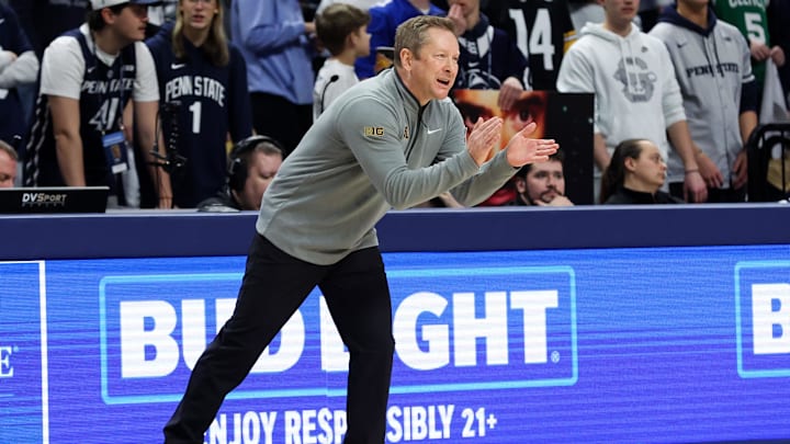 Feb 1, 2026; University Park, Pennsylvania, USA; Minnesota Golden Gophers head coach Niko Medved reacts from the bench during the first half against the Penn State Nittany Lions at Bryce Jordan Center. Mandatory Credit: Matthew O'Haren-Imagn Images