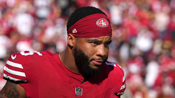Nov 19, 2023; Santa Clara, California, USA; San Francisco 49ers running back Elijah Mitchell (25) before the game against the Tampa Bay Buccaneers at Levi's Stadium. Mandatory Credit: Darren Yamashita-Imagn Images Nov 19, 2023; Santa Clara, California, USA; San Francisco 49ers running back Elijah Mitchell (25) before the game against the Tampa Bay Buccaneers at Levi's Stadium. Mandatory Credit: Darren Yamashita-Imagn Images