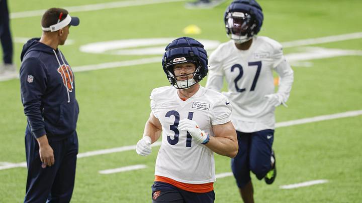 May 8, 2026; Lake Forest, IL, USA; Chicago Bears defensive back Dillon Thieneman (31) runs during Rookie Minicamp at Halas Hall. Mandatory Credit: Kamil Krzaczynski-Imagn Images