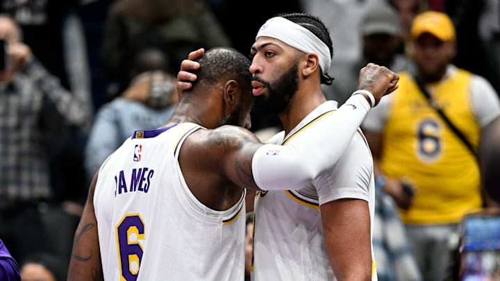 LeBron James extraña a Anthony Davis en los Lakers 