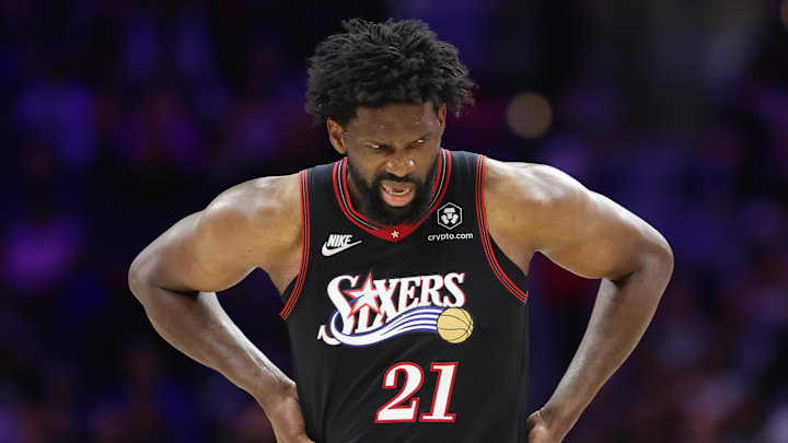 Joel Embiid se lesionó el pasado jueves