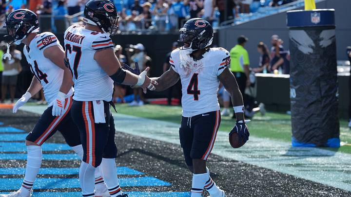 Chicago Bears C Garrett Bradbury and RB D'Andre Swift celebrate a touchdown. Mandatory Credit: Jim Dedmon-Imagn Images Chicago Bears C Garrett Bradbury and RB D'Andre Swift celebrate a touchdown. Mandatory Credit: Jim Dedmon-Imagn Images