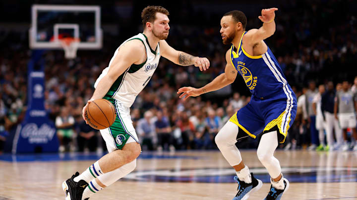 Luka Doncic y Stephen Curry se enfrentarán en la final de conferencia