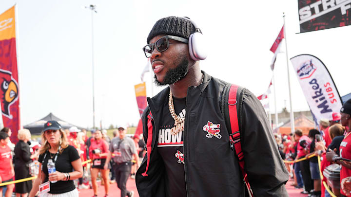 Louisville Cardinals linebacker Stanquan Clark (6) before the Louisville-James Madison college football game Friday September 5, 2025 at L&N Credit Union Stadium in Louisville, Kentucky.