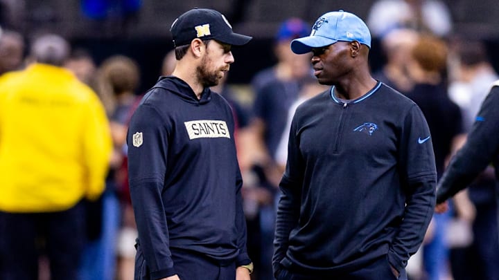 Sep 8, 2024; New Orleans, Louisiana, USA; New Orleans Saints offensive coordinator Klint Kubiak against the Carolina Panthers during the pregame at Caesars Superdome. Sep 8, 2024; New Orleans, Louisiana, USA; New Orleans Saints offensive coordinator Klint Kubiak against the Carolina Panthers during the pregame at Caesars Superdome.