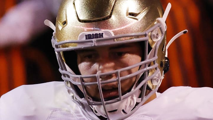 Nov 13, 2021; Charlottesville, Virginia, USA; Notre Dame Fighting Irish offensive lineman Tosh Baker
