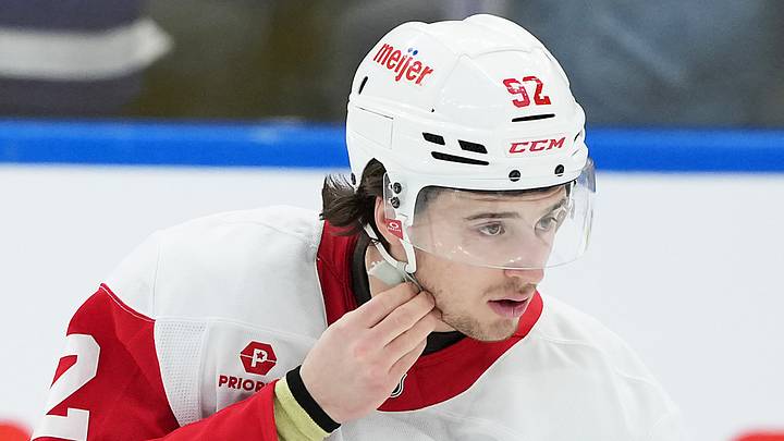 Apr 17, 2025; Toronto, Ontario, CAN; Detroit Red Wings center Marco Kasper (92) skates during the warmup before a game against the Toronto Maple Leafs at Scotiabank Arena. Mandatory Credit: Nick Turchiaro-Imagn Images Apr 17, 2025; Toronto, Ontario, CAN; Detroit Red Wings center Marco Kasper (92) skates during the warmup before a game against the Toronto Maple Leafs at Scotiabank Arena. Mandatory Credit: Nick Turchiaro-Imagn Images