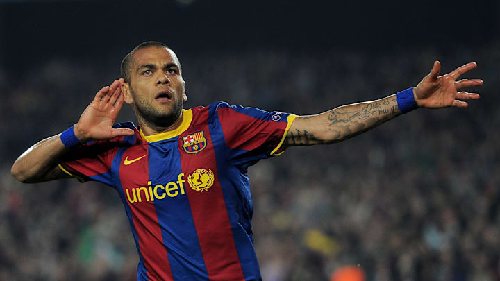 Dani Alves devrait faire son retour au FC Barcelone.