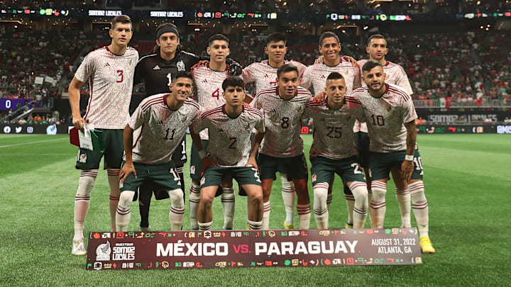 Jugadores de México previo a un partido amistoso ante Paraguay. Jugadores de México previo a un partido amistoso ante Paraguay.